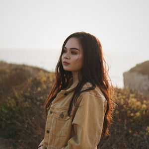 Meet your Posher, Monique